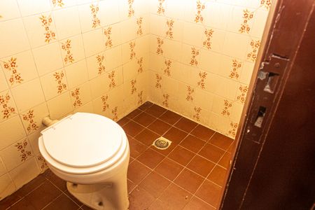 Casa à venda com 250m², 3 quartos e 2 vagasBanheiro de serviço