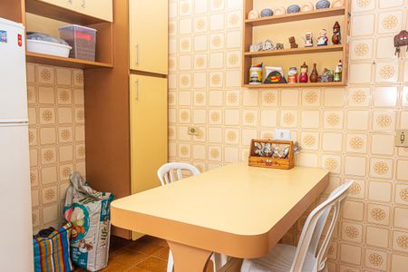 Casa à venda com 250m², 3 quartos e 2 vagasCozinha