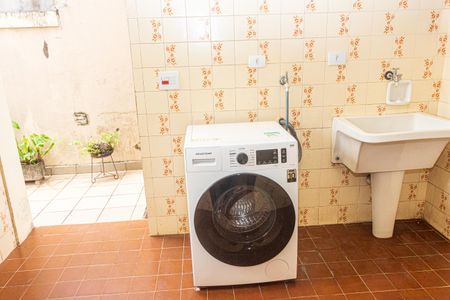 Casa à venda com 250m², 3 quartos e 2 vagasÁrea de Serviço