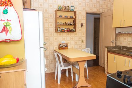 Casa à venda com 250m², 3 quartos e 2 vagasCozinha