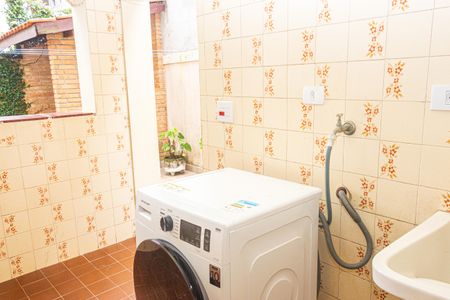 Casa à venda com 250m², 3 quartos e 2 vagasÁrea de Serviço