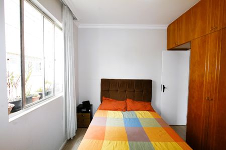 Apartamento à venda com 70m², 3 quartos e 2 vagasQuarto 3
