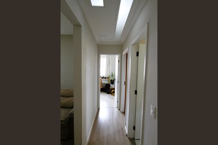 Corredor de apartamento à venda com 3 quartos, 70m² em Carlos Prates, Belo Horizonte