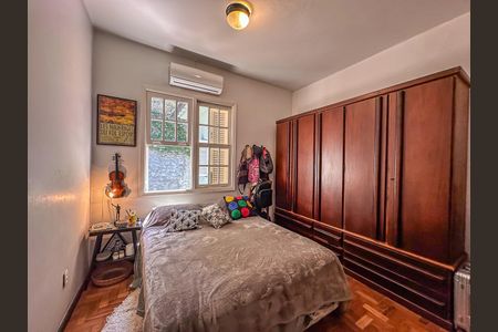 Apartamento à venda com 165m², 3 quartos e 2 vagasQuarto Suíte 1