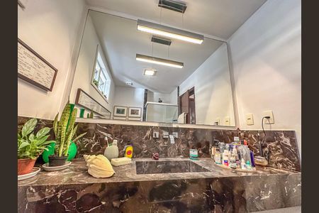 Apartamento à venda com 165m², 3 quartos e 2 vagasBanheiro - torneira