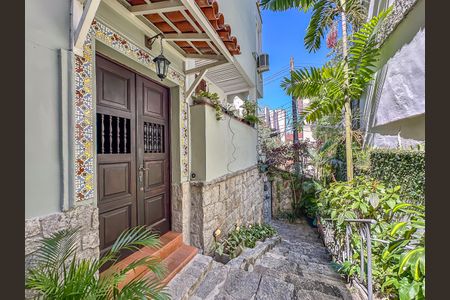 Apartamento à venda com 165m², 3 quartos e 2 vagasHall de entrada