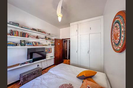 Apartamento à venda com 165m², 3 quartos e 2 vagasQuarto 3 - Armários
