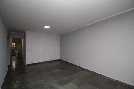 Sala de casa para alugar com 3 quartos, 190m² em Vila Zat, São Paulo