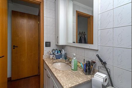 Apartamento à venda com 95m², 3 quartos e 2 vagasbanheiro na suíte_3