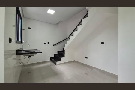 Apartamento à venda com 104m², 2 quartos e 1 vaga Apartamento à venda com 104m², 2 quartos e 1 vagaCozinha