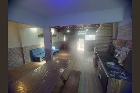 Casa à venda com 234m², 3 quartos e 3 vagas