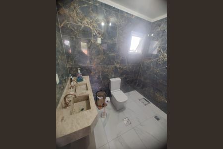 Casa à venda com 234m², 3 quartos e 3 vagas