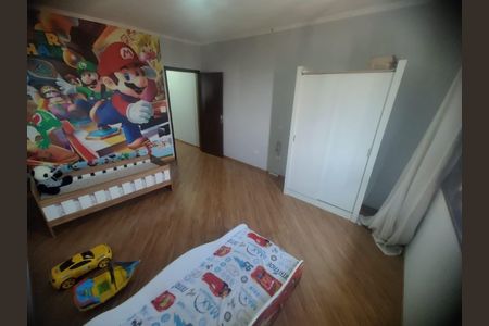 Casa à venda com 234m², 3 quartos e 3 vagas