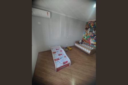 Casa à venda com 234m², 3 quartos e 3 vagas