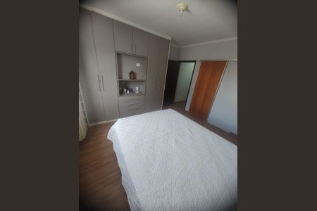 Casa à venda com 234m², 3 quartos e 3 vagas