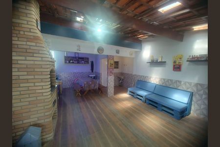 Casa à venda com 234m², 3 quartos e 3 vagas