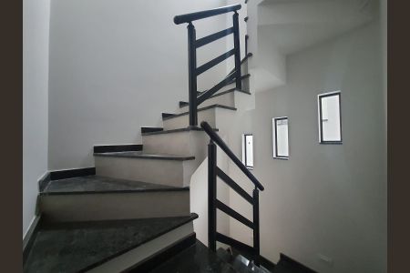 Casa à venda com 2 quartos, 90m² em Parque Capuava, Santo André