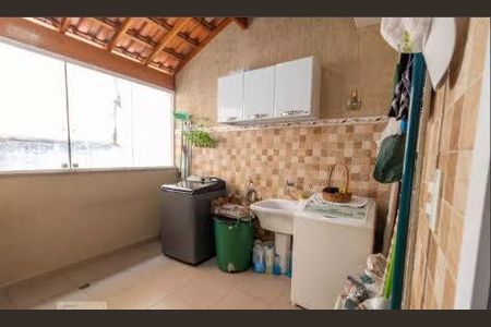 Casa à venda com 3 quartos, 180m² em Vila Pires, Santo André