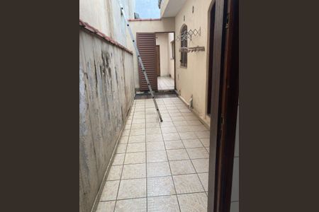 Casa à venda com 4 quartos, 303m² em Vila Scarpelli, Santo André