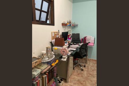 Casa à venda com 4 quartos, 303m² em Vila Scarpelli, Santo André