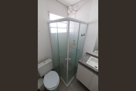 Casa à venda com 200m², 3 quartos e 4 vagasBANHEIRO DA SUITE 2