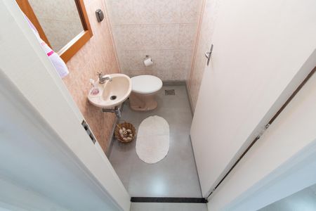 Casa à venda com 200m², 3 quartos e 4 vagasLAVABO