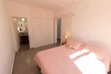 Casa à venda com 200m², 3 quartos e 4 vagasSUITE 3