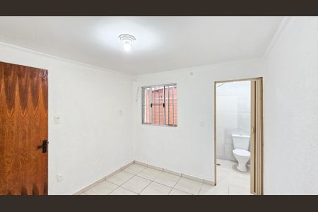 Sala/Quarto de casa para alugar com 1 quarto, 27m² em Ayrosa, Osasco