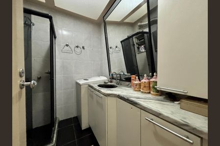 Apartamento à venda com 39m², 1 quarto e sem vagaBanheiro social