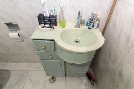 Casa à venda com 150m², 2 quartos e 2 vagas Casa à venda com 150m², 2 quartos e 2 vagasBanheiro 3