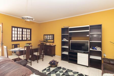 Sala de casa à venda com 2 quartos, 150m² em Jardim Lageado, São Paulo