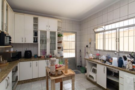 Casa à venda com 150m², 2 quartos e 2 vagas Casa à venda com 150m², 2 quartos e 2 vagasCozinha