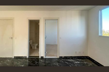 Apartamento para alugar com 3m², 2 quartos e sem vaga Apartamento para alugar com 3m², 2 quartos e sem vagaSala
