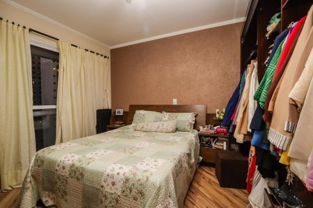 Suite de apartamento à venda com 3 quartos, 110m² em Jardim Maria Rosa, Taboão da Serra