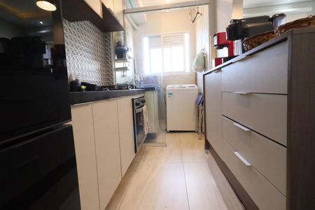 Apartamento à venda com 70m², 2 quartos e 2 vagasCozinha e Área de Serviço