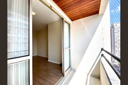 Apartamento para alugar com 3 quartos, 78m² em Jardim das Acacias, São Paulo