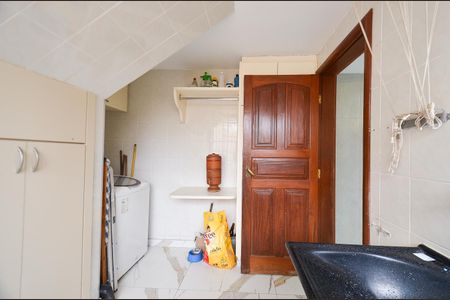 Casa à venda com 250m², 3 quartos e 4 vagas Casa à venda com 250m², 3 quartos e 4 vagasÁrea de Serviço