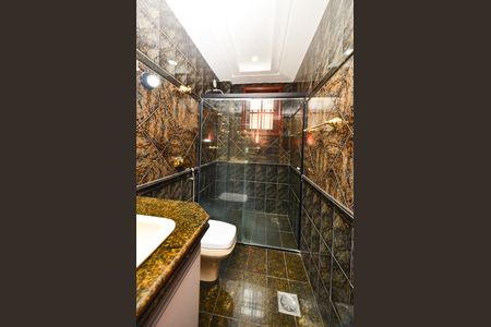 Casa à venda com 250m², 3 quartos e 4 vagas Casa à venda com 250m², 3 quartos e 4 vagasBanheiro Social