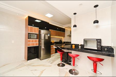 Casa à venda com 250m², 3 quartos e 4 vagas Casa à venda com 250m², 3 quartos e 4 vagasCozinha