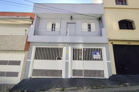 Casa à venda com 120m², 3 quartos e 2 vagasFachada