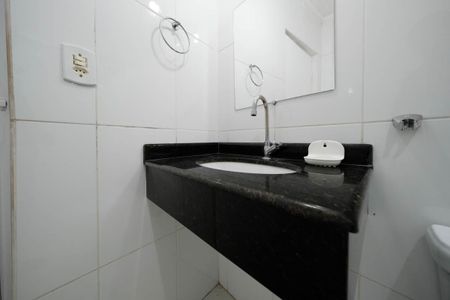 Casa à venda com 120m², 3 quartos e 2 vagasBanheiro 1