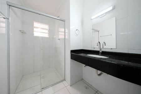 Casa à venda com 120m², 3 quartos e 2 vagasSuíte