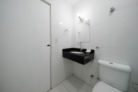 Casa à venda com 120m², 3 quartos e 2 vagasBanheiro 1