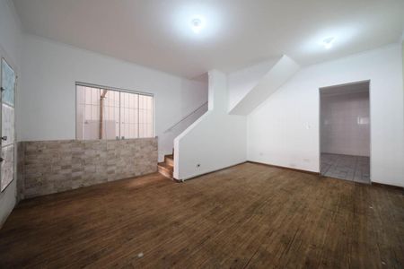 Casa à venda com 120m², 3 quartos e 2 vagasSala