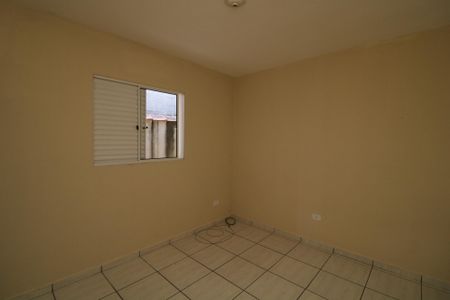 Quarto de casa para alugar com 1 quarto, 30m² em Jardim Santa Teresinha, São Paulo