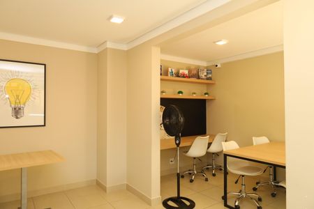 Apartamento para alugar com 45m², 2 quartos e sem vagaÁrea comum - Salão de festas