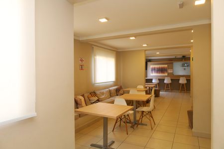 Apartamento para alugar com 45m², 2 quartos e sem vagaÁrea comum - Salão de festas