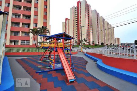 Apartamento à venda com 55m², 2 quartos e 1 vaga Apartamento à venda com 55m², 2 quartos e 1 vagaÁrea comum - Playground