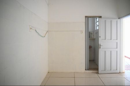 Sala/Cozinha de casa para alugar com 1 quarto, 50m² em Vila Moraes, São Paulo