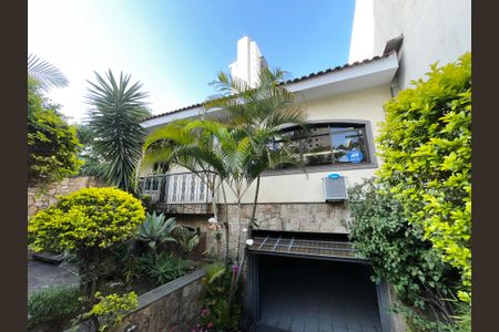 Casa à venda com 164m², 3 quartos e 3 vagas Casa à venda com 164m², 3 quartos e 3 vagasJardim